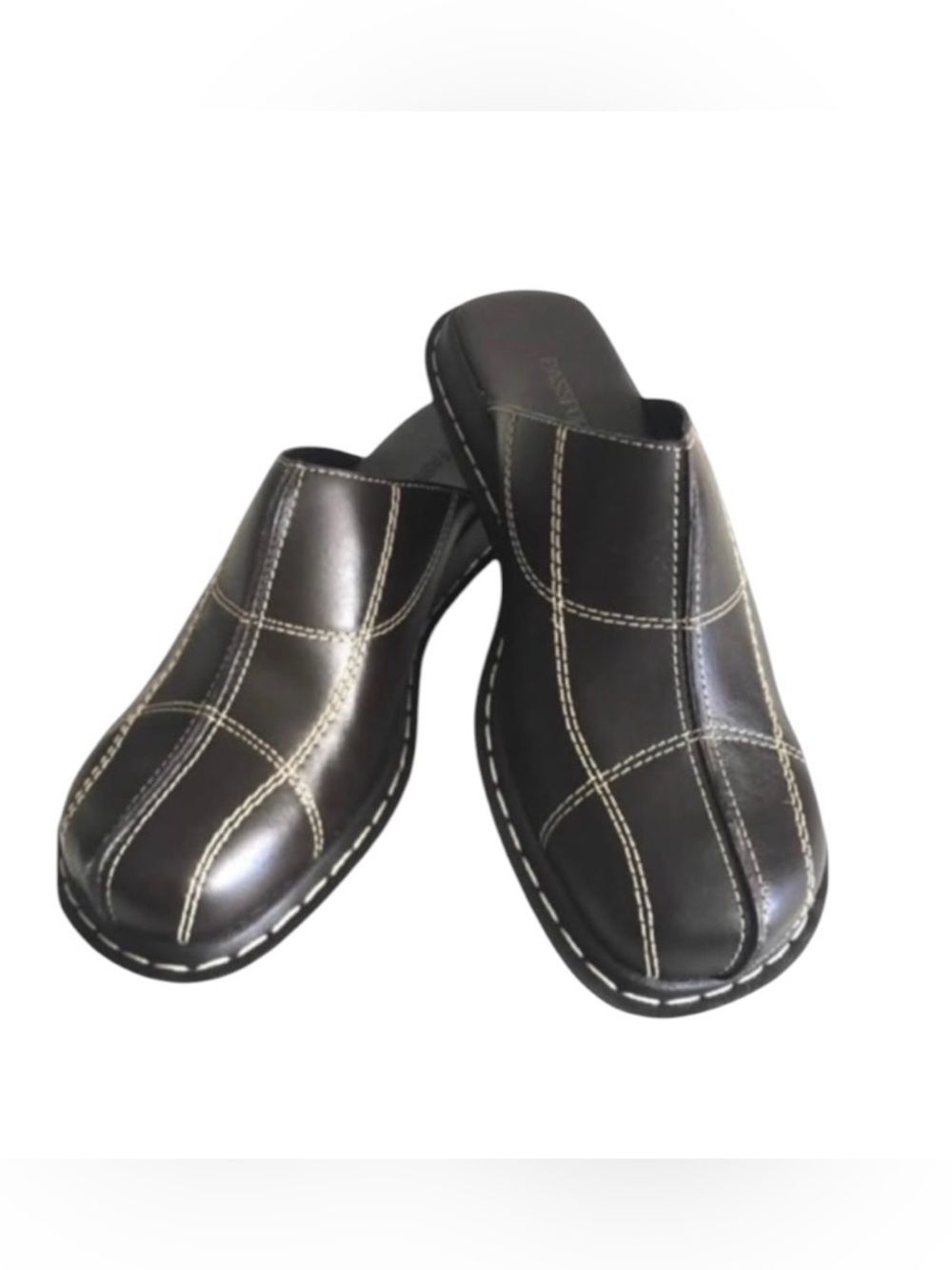 NWT Genuine Leather Clogs. Size 7M